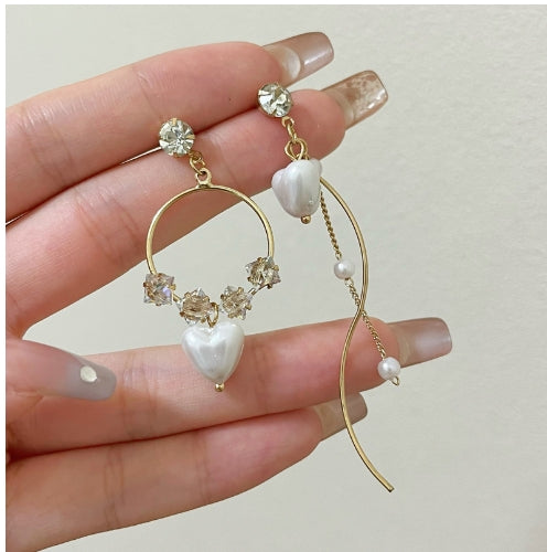 Asymmetrical Pearl Zircon Earrings for Slim Look