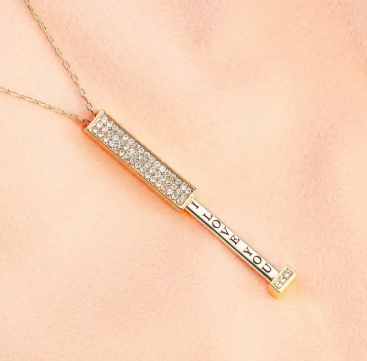 Trendy Zircon Inlaid Pendant