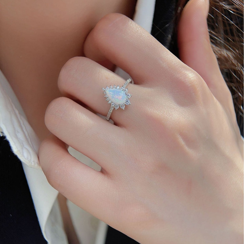 S925 Sterling Silver Platinum Drop-Shaped Ring