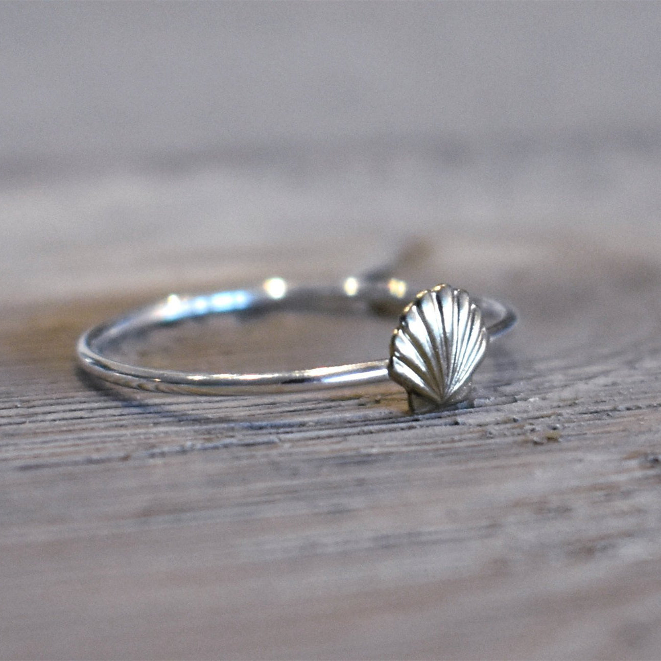 Platinum Electroplated Shell Ring - Simple Fashion Ornament