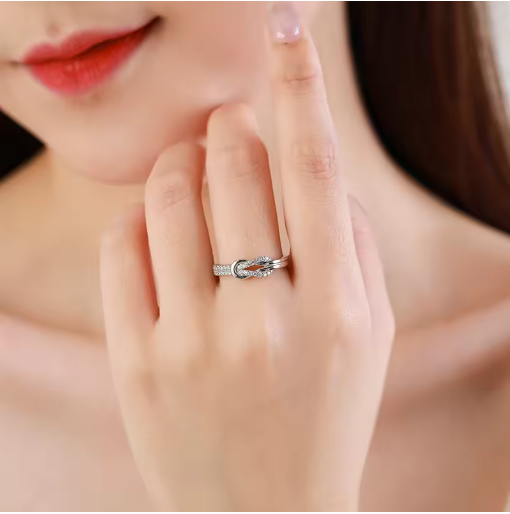 Elegant Silver Knot Ring