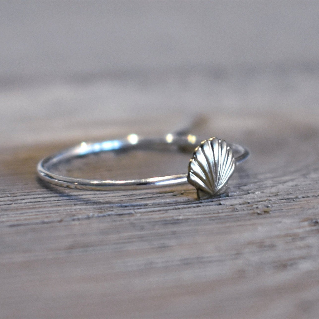 Platinum Electroplated Shell Ring - Simple Fashion Ornament
