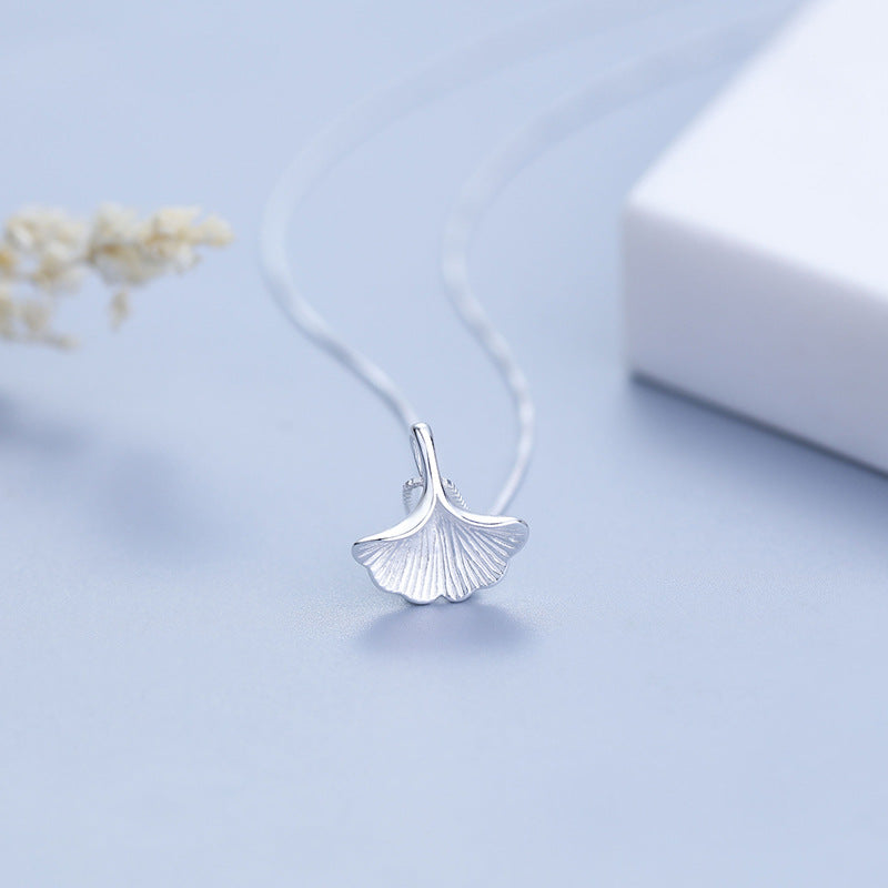 925 Silver Pendant with Fresh Summer Aesthetic Design