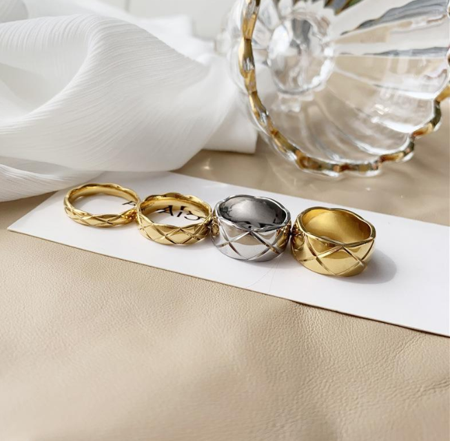 Seo Yea-Ji Inspired Titanium Ring (One Piece)