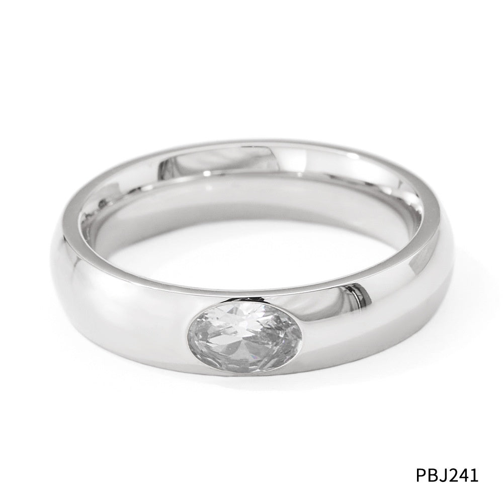 Glossy Vintage Ring with Micro-inlaid Zircon Stones