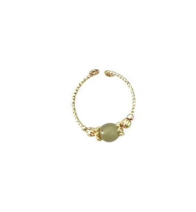 Light Luxury Vintage Ring with Special Interest Design