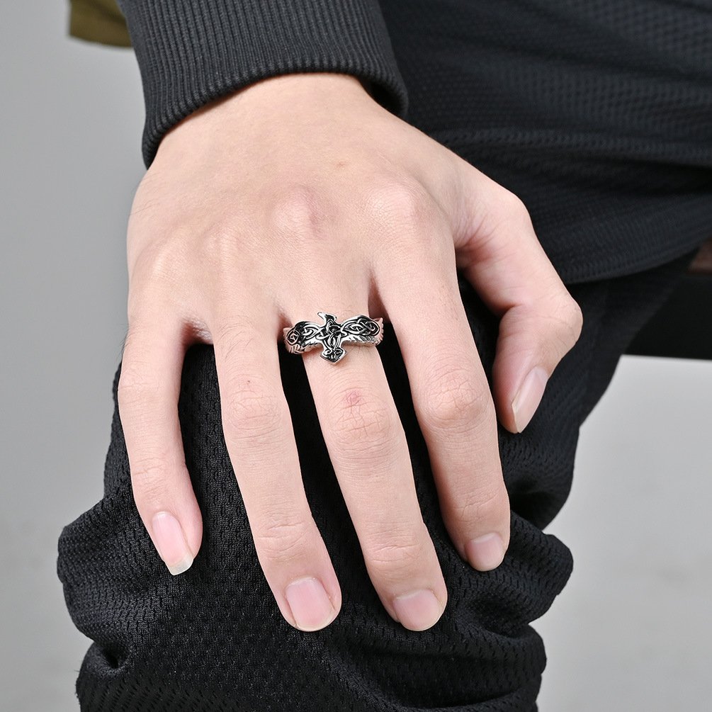 Nordic Wind Celtic Eternal Knot Eagle Titanium Ring