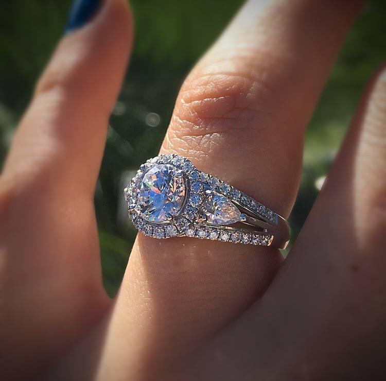 Platinum-Plated Zirconia Jewelry Ring