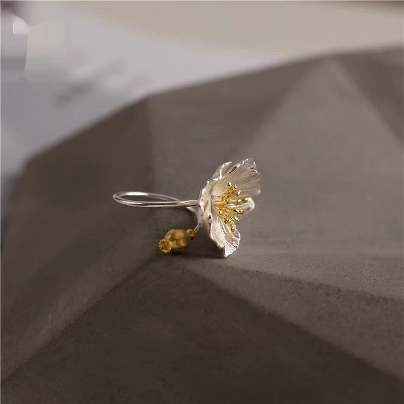Women's Platinum Gold-Plated Point Flower Ring