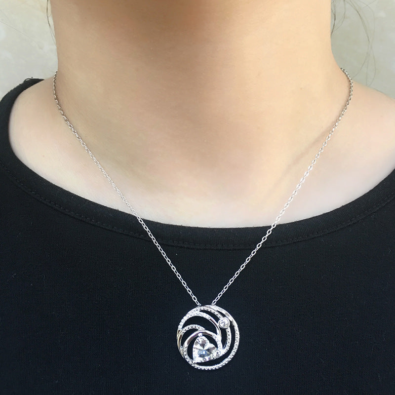 Round Eight Hearts and Eight Arrows Zircon Pendant