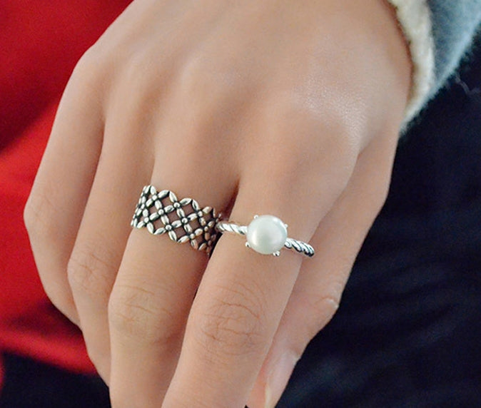 Vintage Hollow Ring for Women