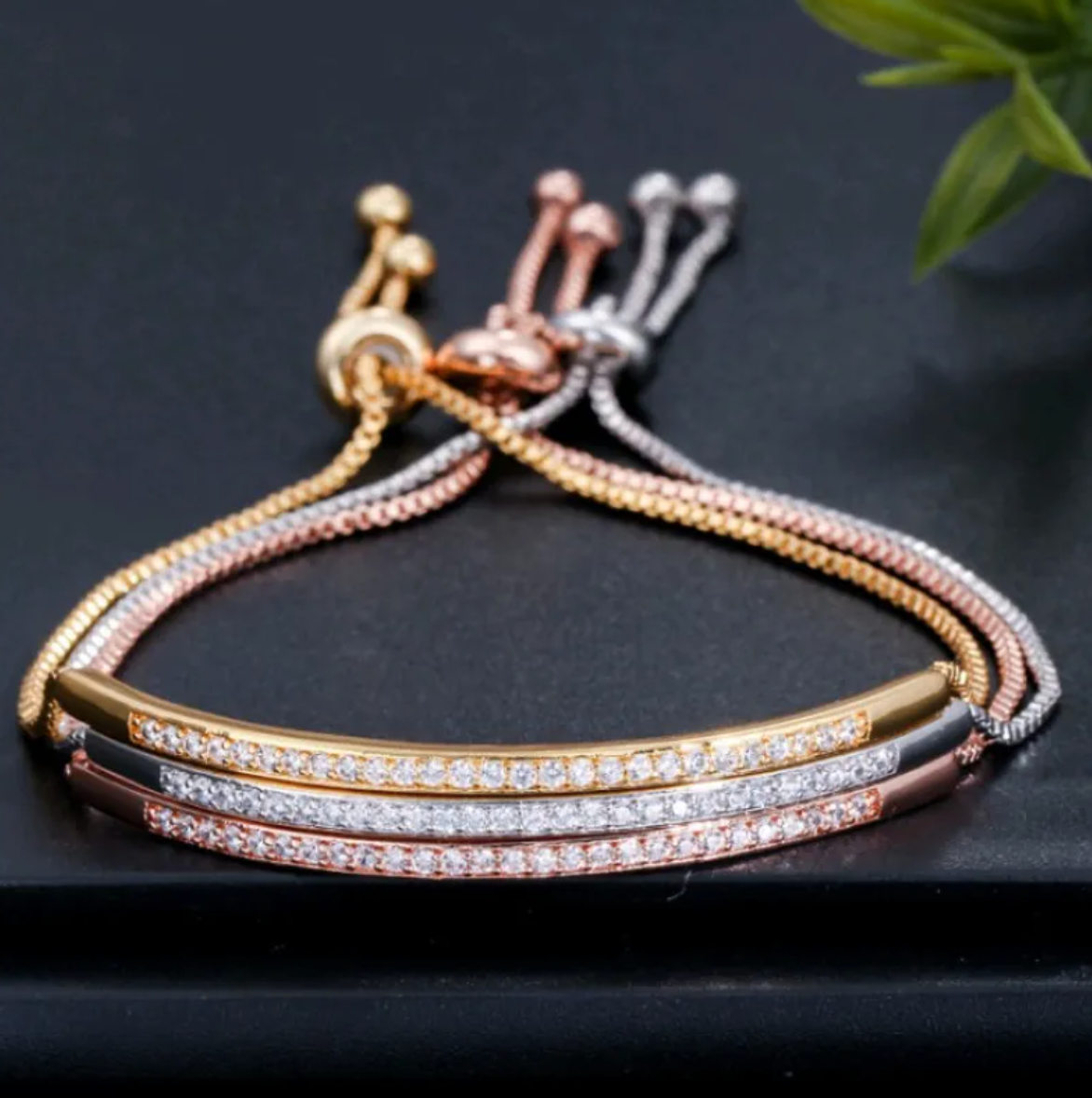 Zircon & Diamond Curved Bracelet