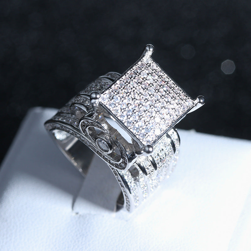 Luxury Platinum-Plated Hollow Ring with Rhinestones