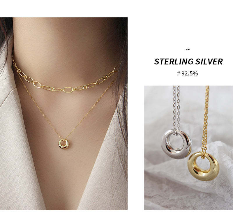 Minimalist Silver Pendant Necklace with Circle Charm
