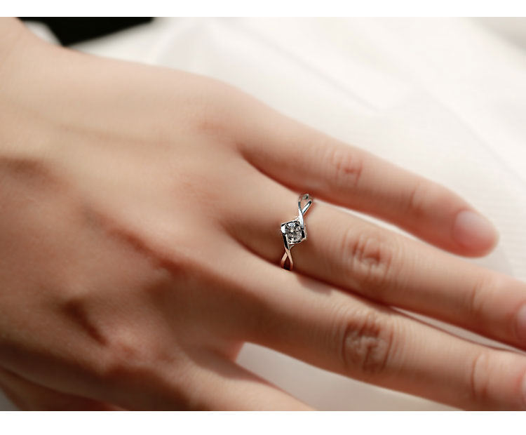 Heart-Shaped Hollow Eight Hearts Eight Arrows Platinum Ring