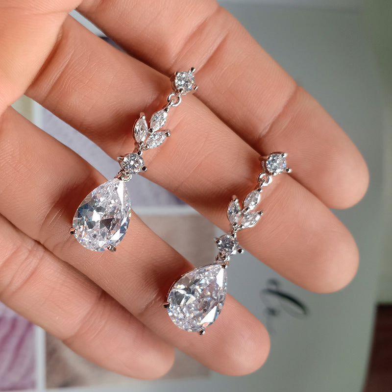 Fashionable Crystal Drop Zircon Earrings in Platinum