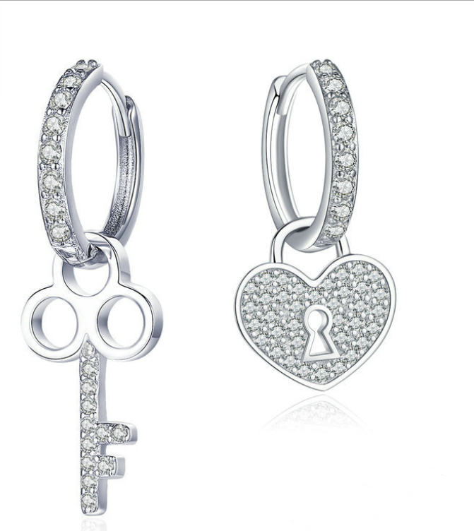 Love Lock Asymmetrical Ear Studs in Platinum Plating