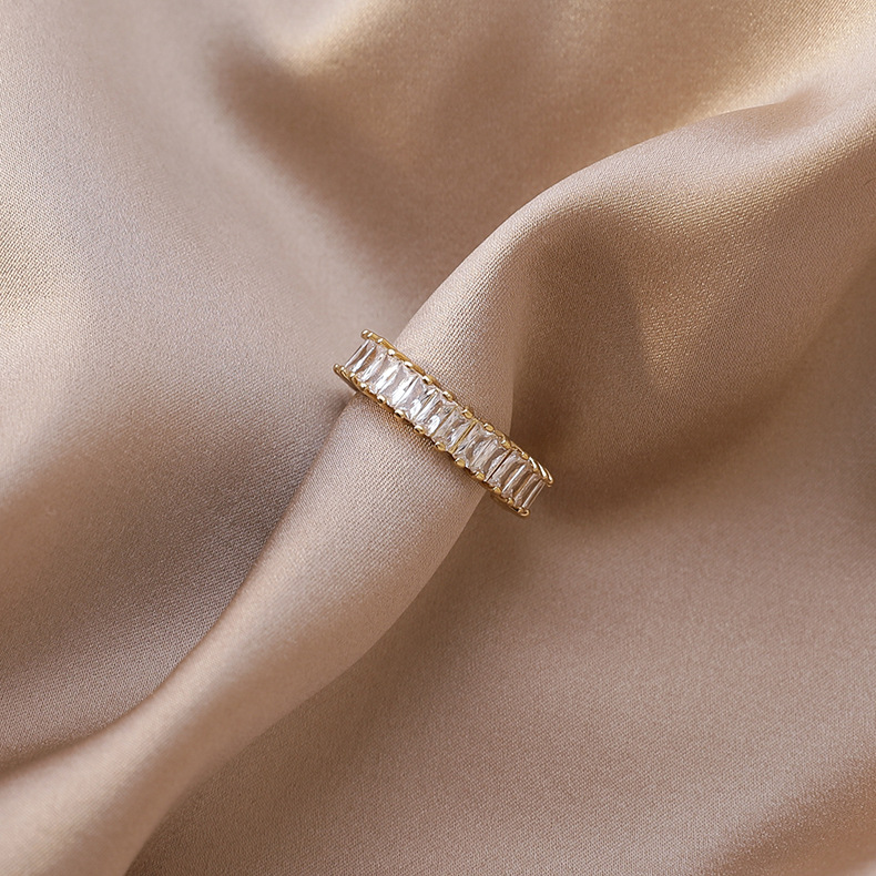 Luminous Square Zircon Ring