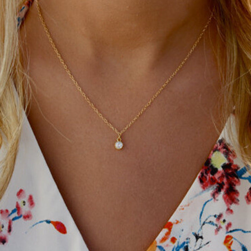 Minimalist Alloy Short Necklace with Zircon Pendant