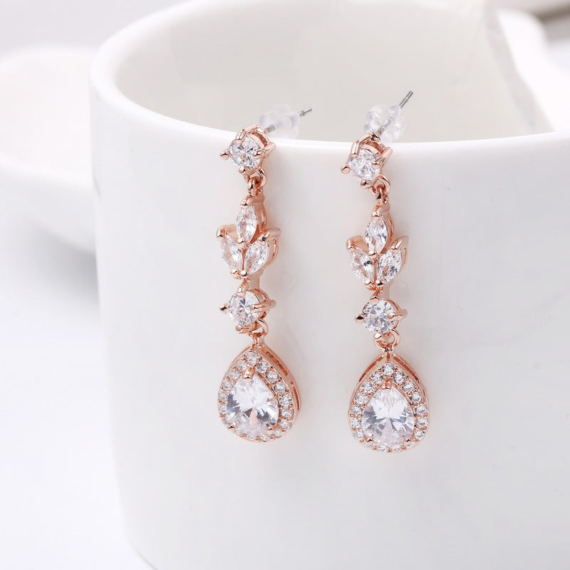 Fashionable Crystal Drop Zircon Earrings in Platinum