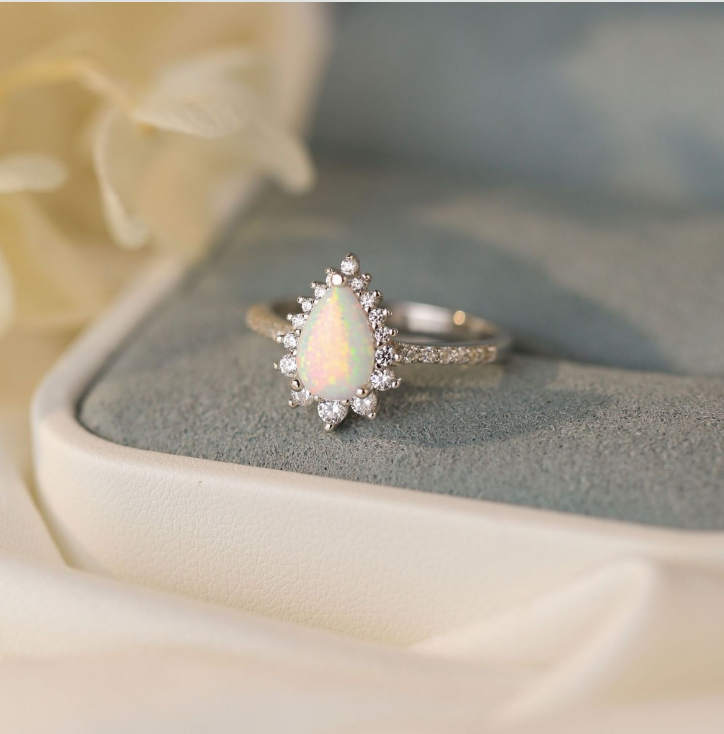S925 Sterling Silver Platinum Drop-Shaped Ring
