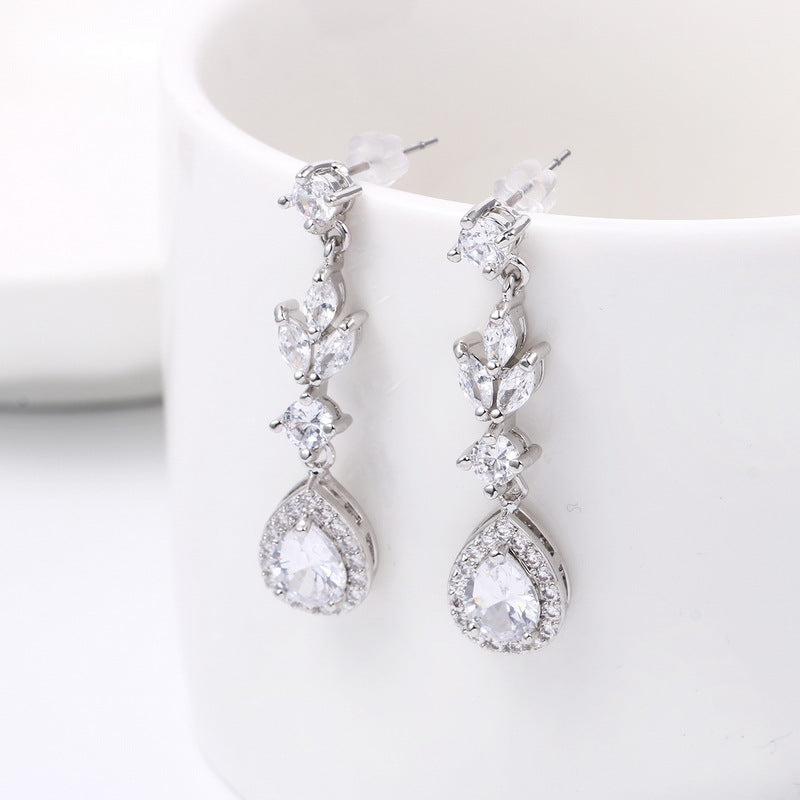 Fashionable Crystal Drop Zircon Earrings in Platinum