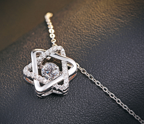 Stylish 925 Silver Pendant Jewelry for Any Outfit