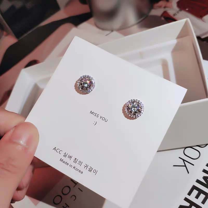 Moissanite Stud Earrings with Platinum Silver Setting