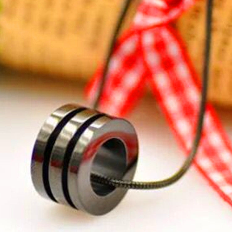 Minimalist Titanium Steel Necklace with Circle Pendant