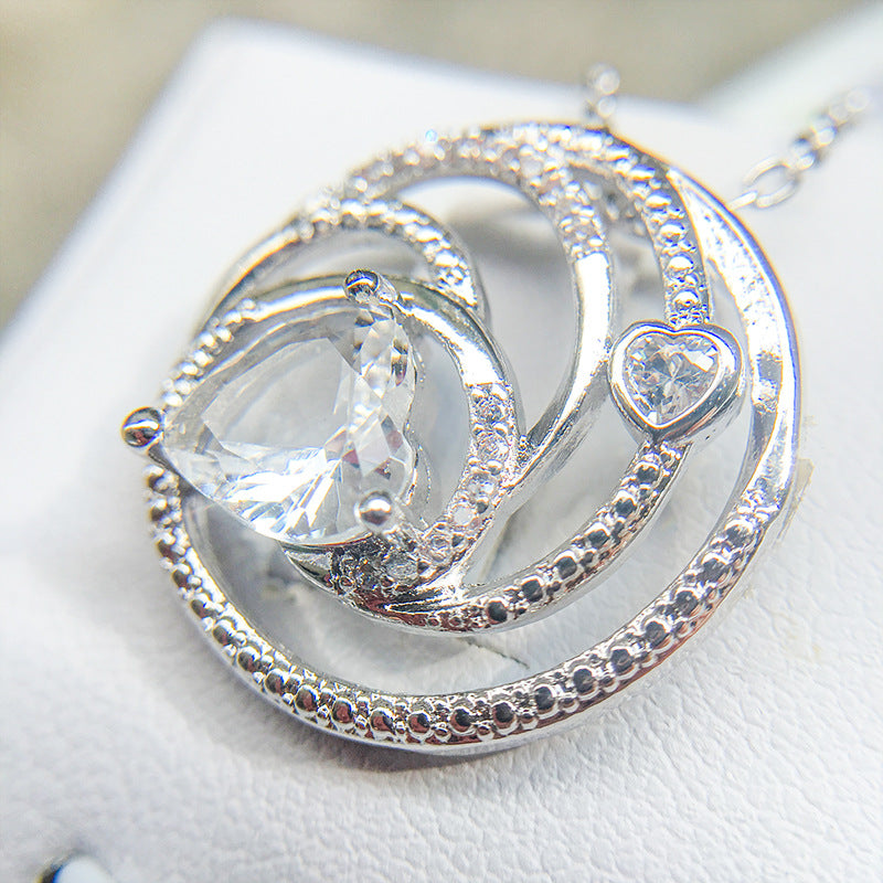 Round Eight Hearts and Eight Arrows Zircon Pendant