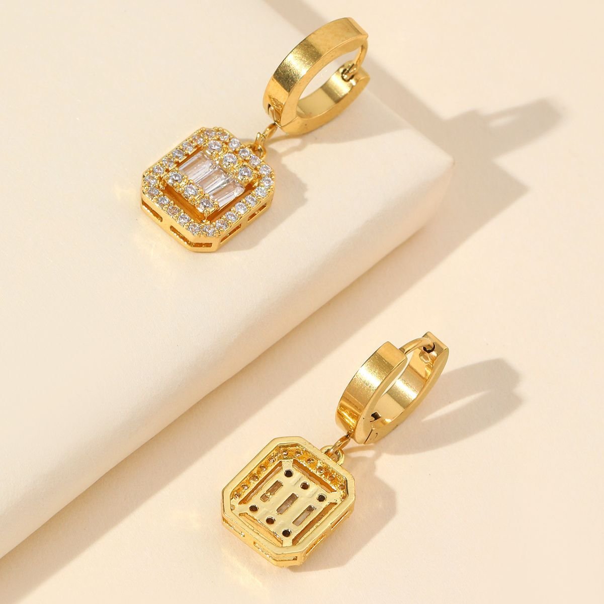 Retro Titanium Steel Sugar Cube Design Earrings