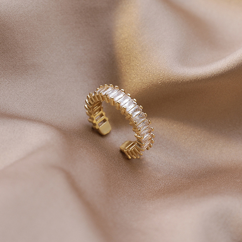 Luminous Square Zircon Ring