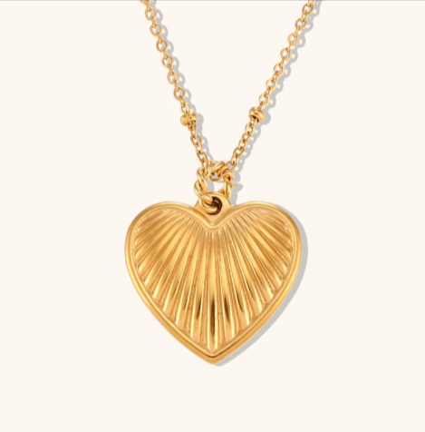 Gold Heart Pendant Necklace