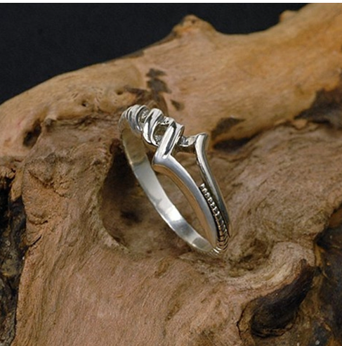 Spear of Longinus Vintage Ring (One Piece)