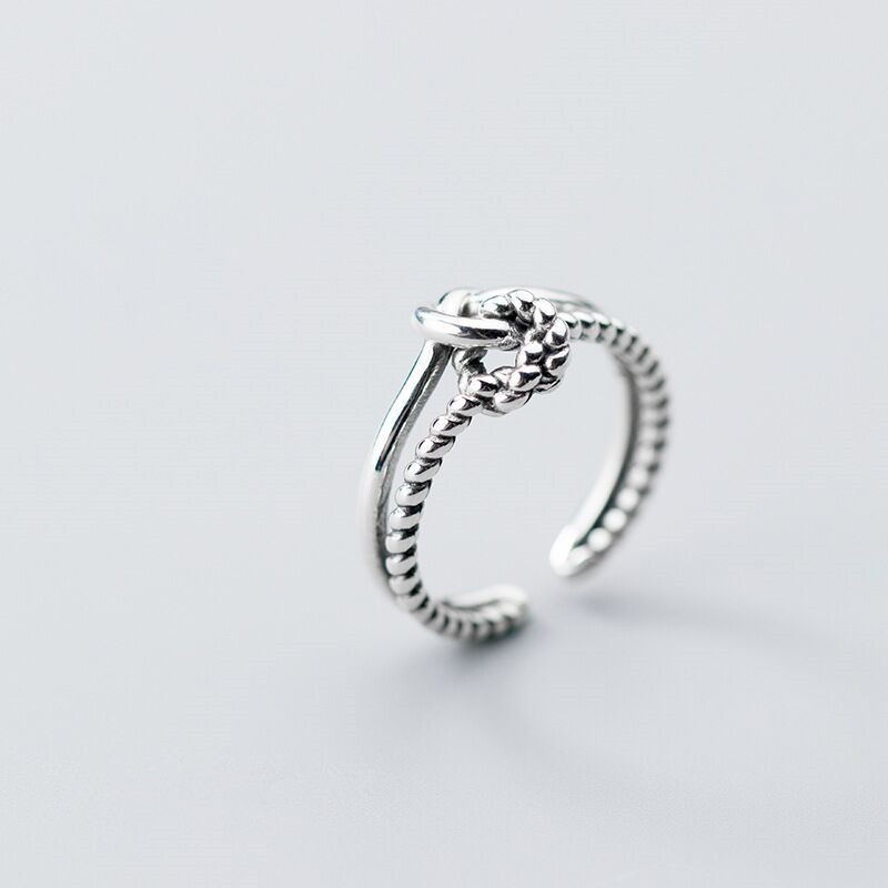 Twisted Lace Ring, Knot Style Vintage Ring