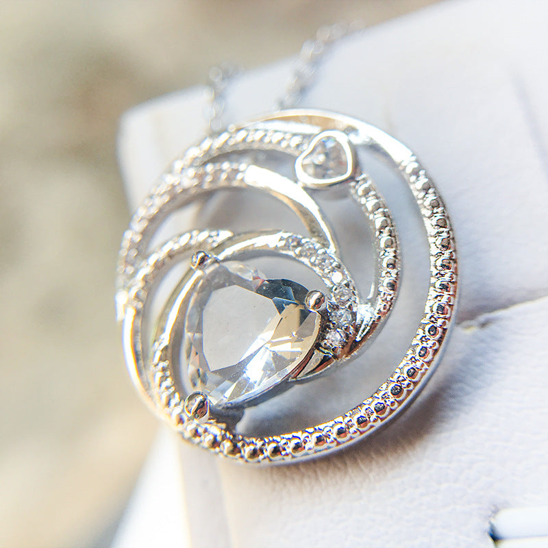 Round Eight Hearts and Eight Arrows Zircon Pendant