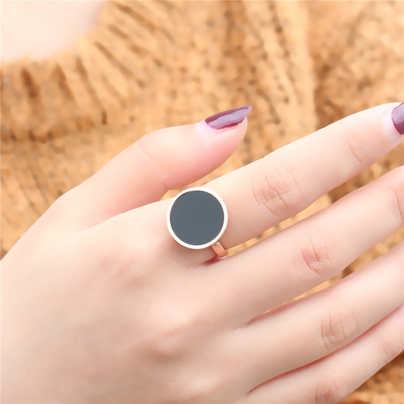 Rose Gold Vintage Ring with Black Disc and Titanium Steel